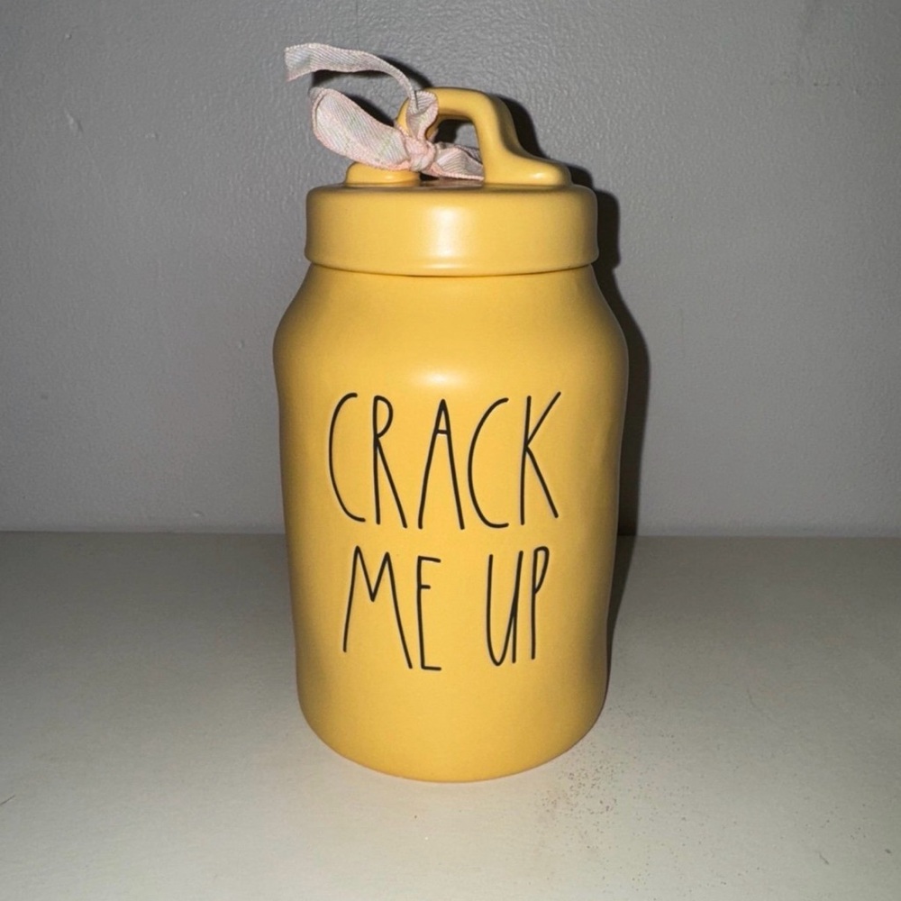 NWT, Rae Dunn, Easter yellow canister , crack me up